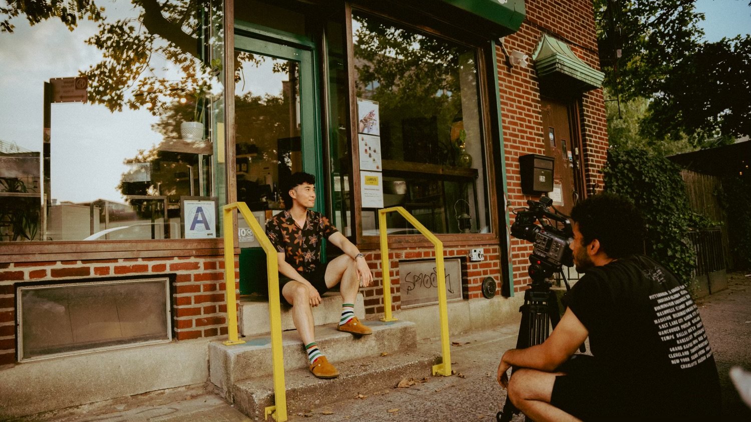 Larry's Ca Phe banner image